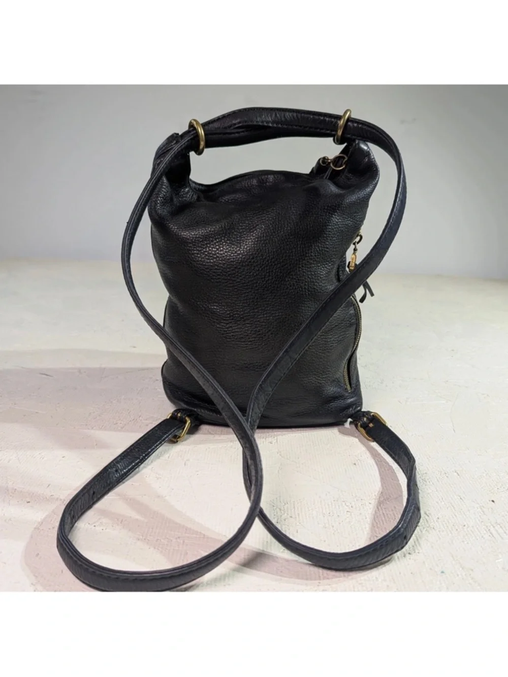 HOBO Hobo Convertible Backpack Crossbody Black Pebbled Leather Tassel - Picture 5 of 9